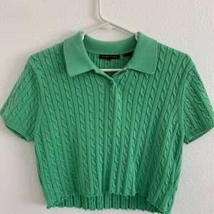 Green collared crop top